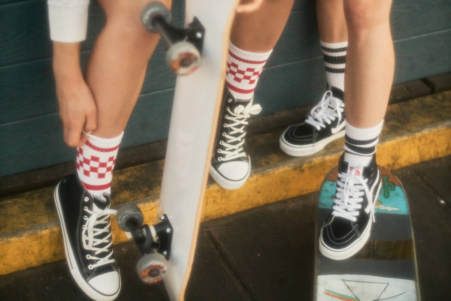 SOCCO Checkered Crew | White with Red Checkersi